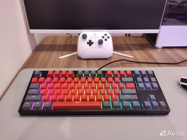 Кастомная red square keyrox tkl classic
