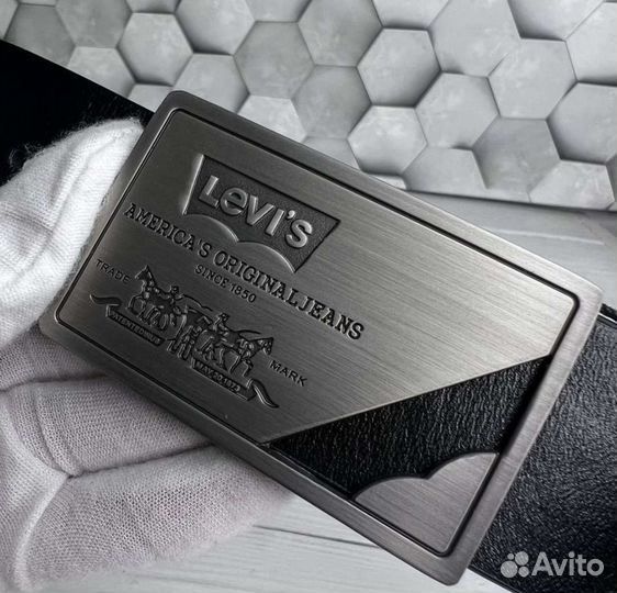 Мужской ремень levis