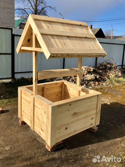 Колодец декоративный