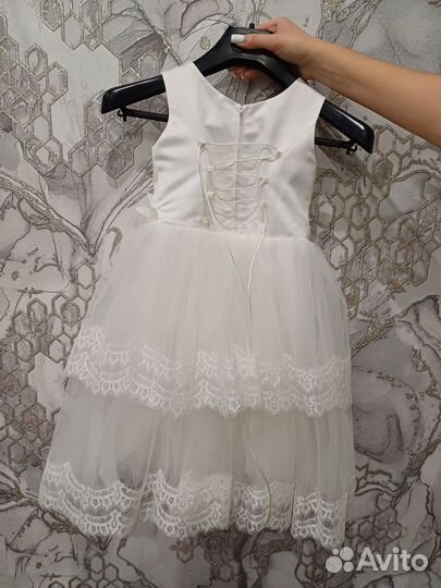 Платье праздничное 116 белое