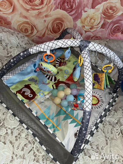 Развивающий коврик