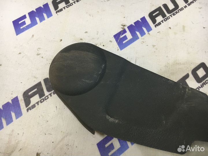 Накладка сиденья передняя правая Шкода Октавия тур