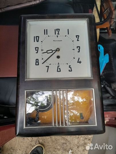 Часы янтарь