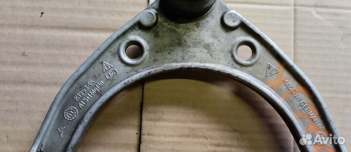 Рычаг подвески передний верх VW Touareg 7P0407021