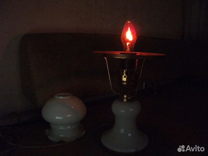 Настольные светильники и плафоны,лампа свеча