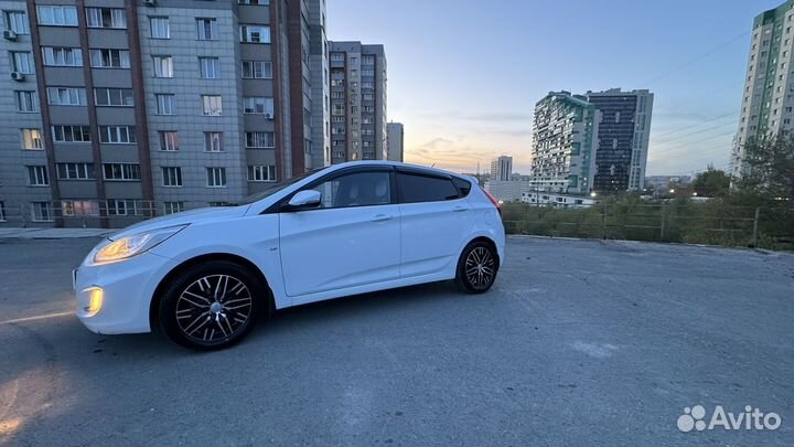 Hyundai Solaris 1.6 AT, 2014, 137 000 км