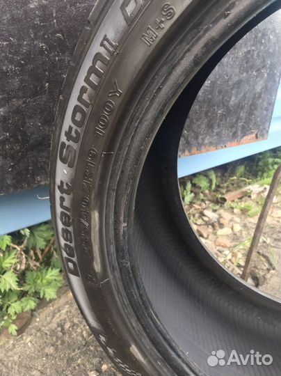 Delinte DS8 Desert Storm II 255/40 R19 100Y