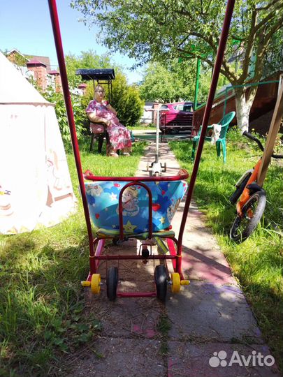 Детские зимние санки на колесах с подкладкой