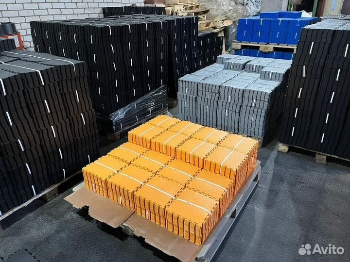 Прочное напольное покрытие