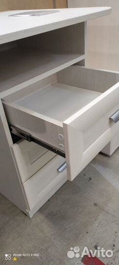 Стол письменный 