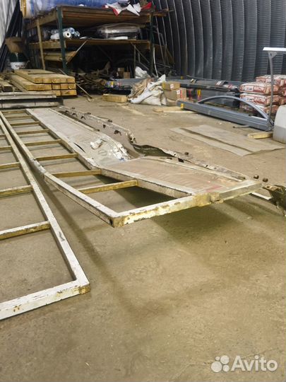 Кузов бортовой 4,3х1,96м