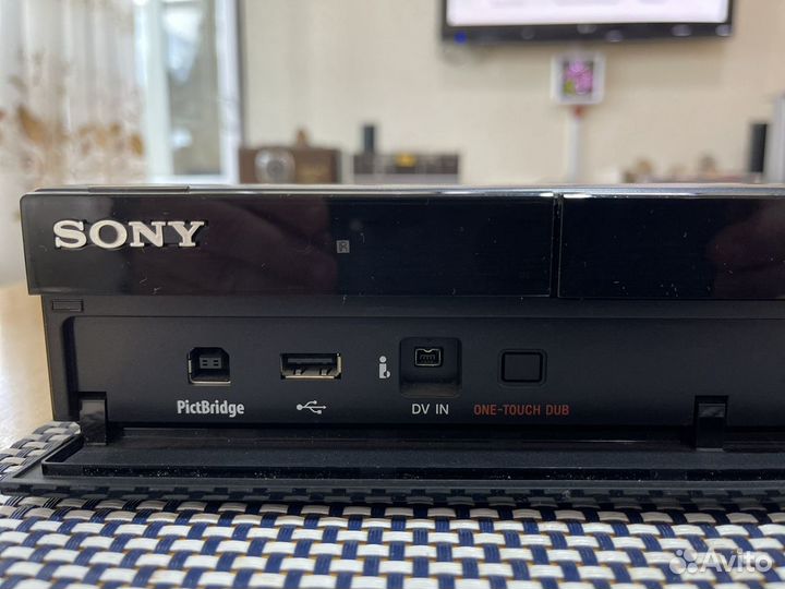 Sony. DVD recorder RDR-AT200