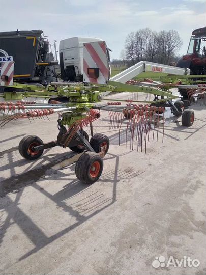 Грабли Claas Валкоукладчик двухроторный с укладкой по центру (Liner), 2006