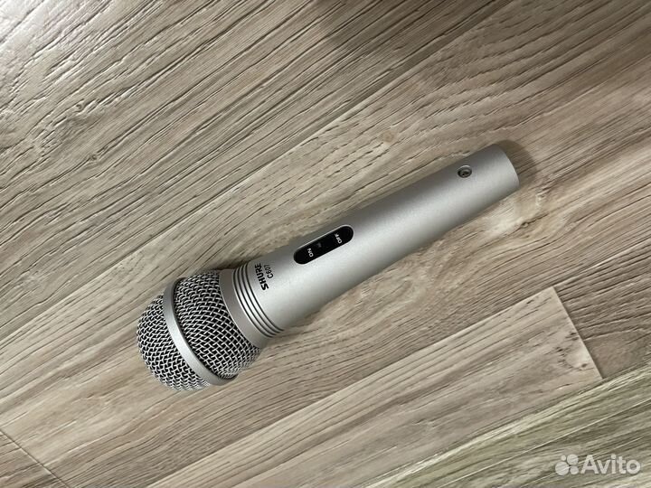 Микрофон Shure C607N