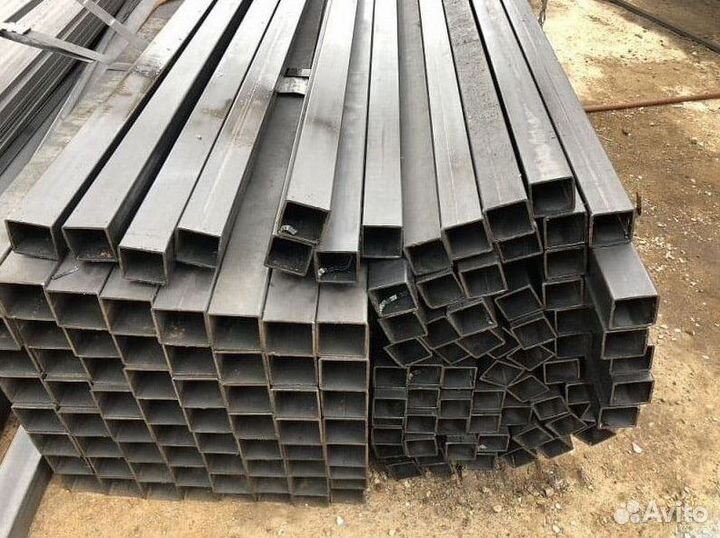 Профильные трубы. В наличии все размеры