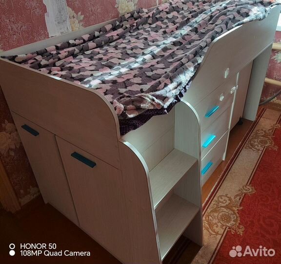 Кровать чердак со столом и шкафом бу