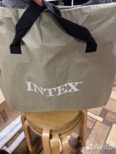 Матрас надувной Intex