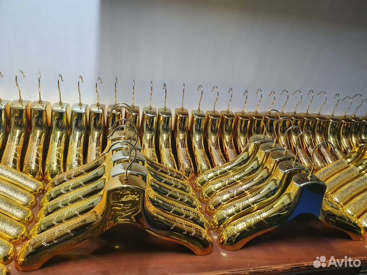 Вешалки плечики