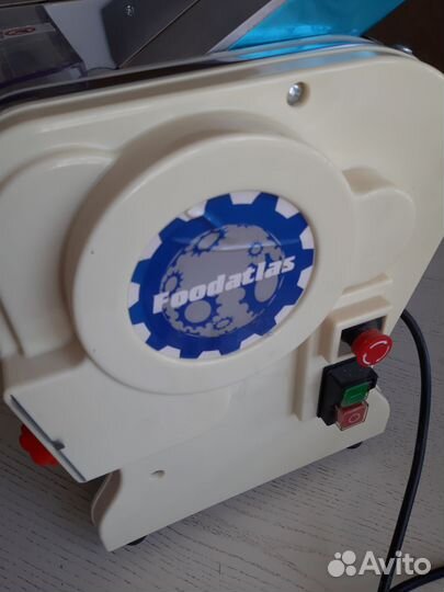 Тестораскаточная машина электрическая