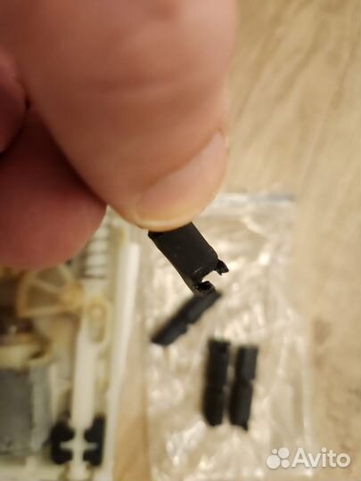 Замок лючка бензобака nissan