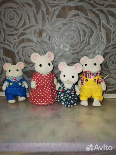 Sylvanian families семья мышек