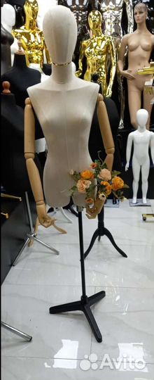 Манекен женский