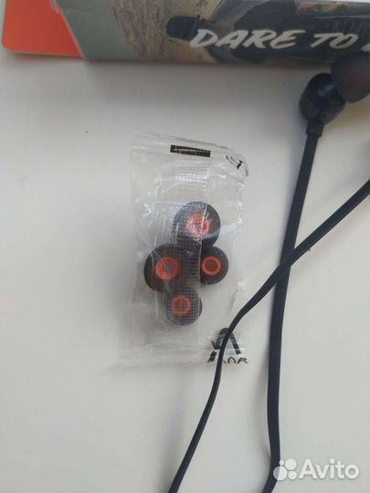 Внутриканальные наушники JBL T110