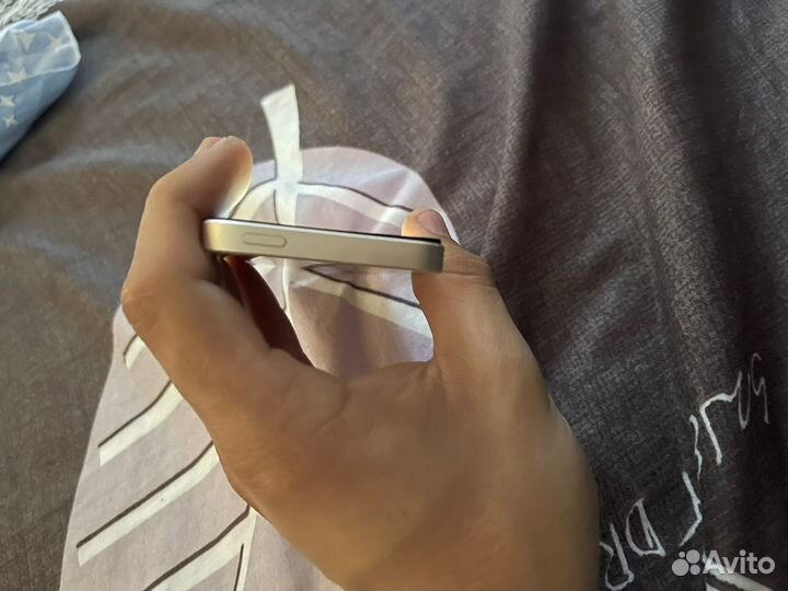 iPhone SE, 32 ГБ