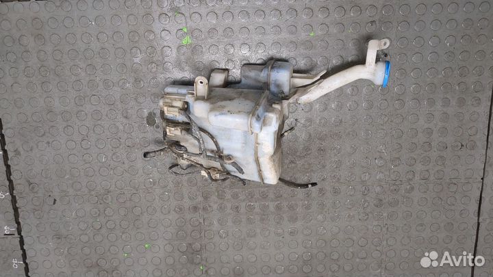 Бачок омывателя Suzuki Grand Vitara, 2011