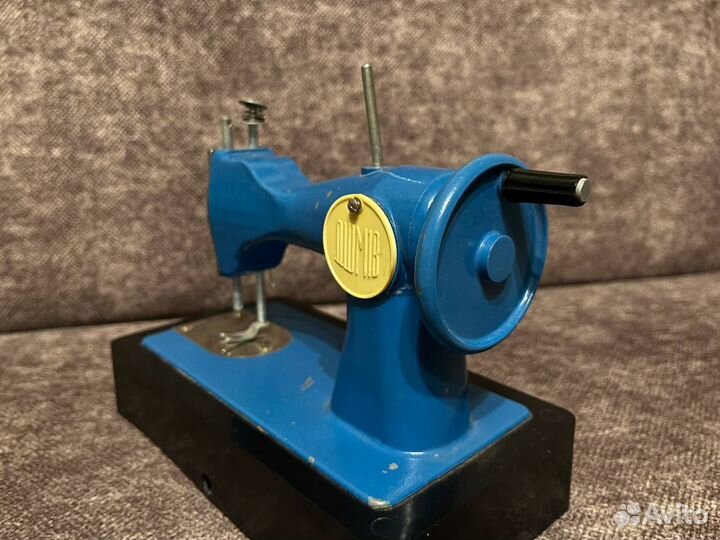 Детская швейная машина СССР