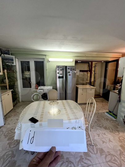 Комната 20 м² в 3-к., 1/2 эт.