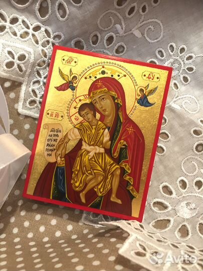 Рукописная икона Богородицы