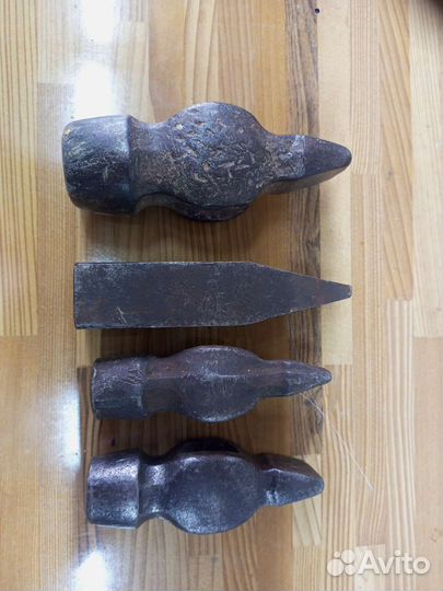 Молотки, ключи, зубило и другой инструмент