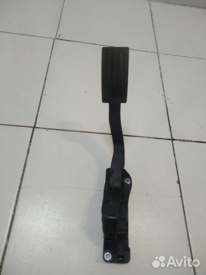 Педаль газа Ford Kuga 2 CBS