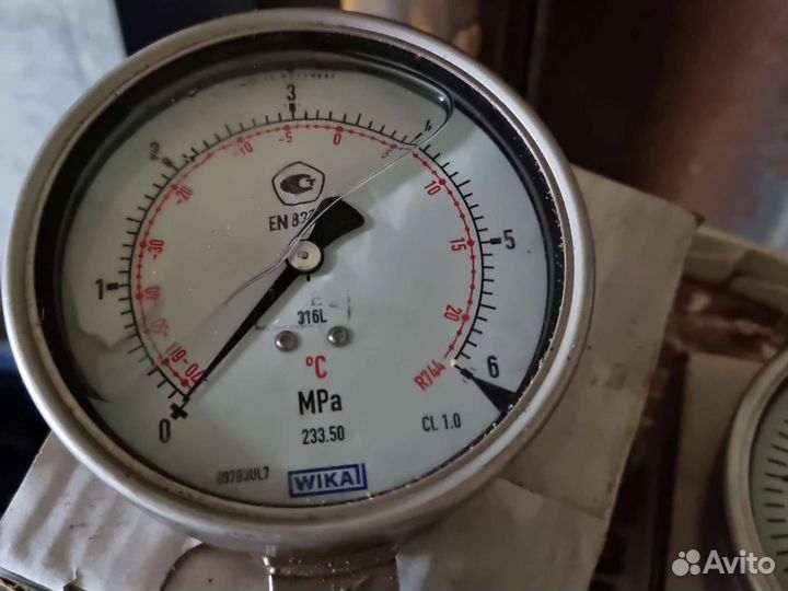 Манометр wika 15 30 40 бар 4 6 MPa g1/2b