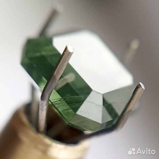 Зеленый Корунд Сапфир 2,06 ct. (Арт. 492)