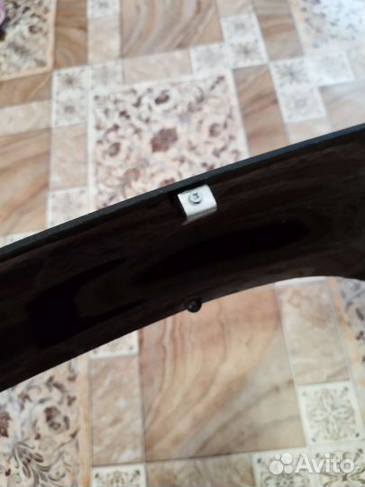 Дефлектор капота