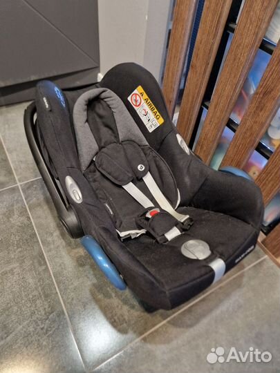 Автолюлька maxi cosi cabriofix