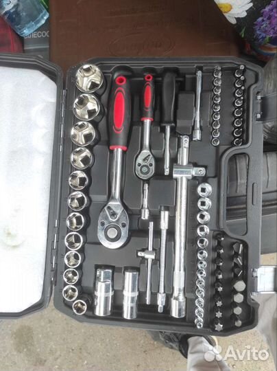Набор инструментов для авто 82 предмета