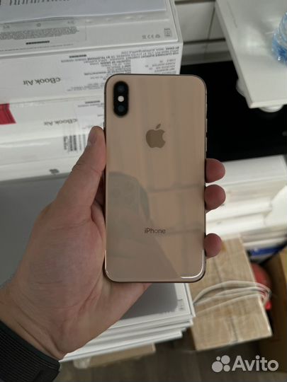 iPhone Xs, 64 ГБ