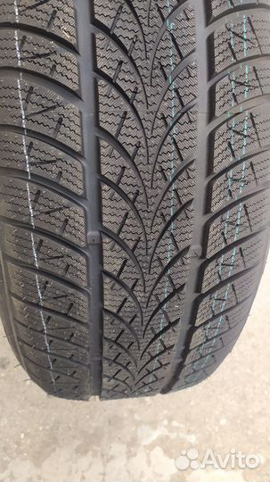 Triangle WinterX TW401 215/60 R17 100V