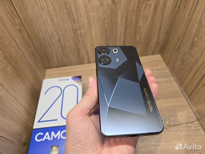 TECNO Camon 20, 8/256 ГБ