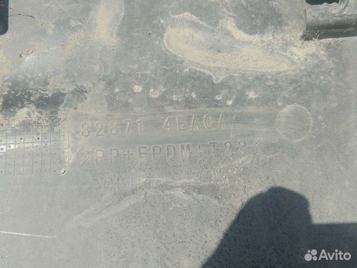 Молдинг двери задней левой Nissan Qashqai J 11