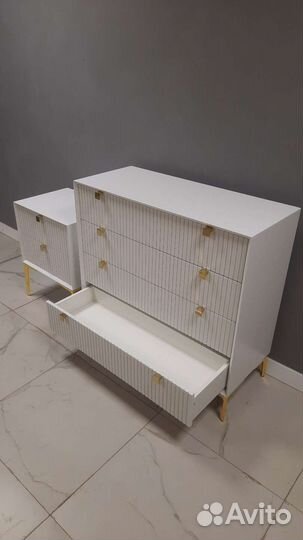 Тумба прикроватная