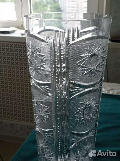Хрустальная ваза