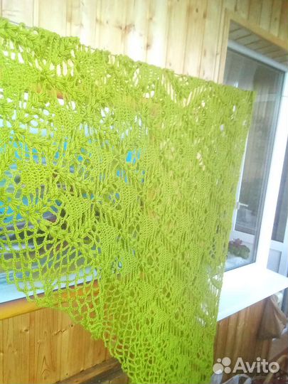 Шаль из шерсти, актуального темно зелёного цвета