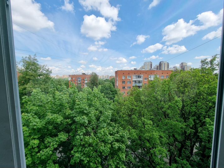 2-к. квартира, 46 м², 9/9 эт.