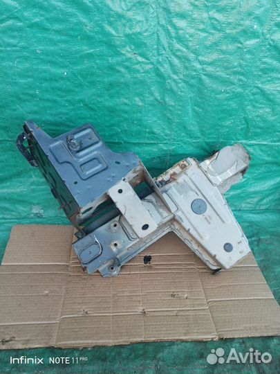 Крепление аккумулятора для Renault Logan 2005-2014