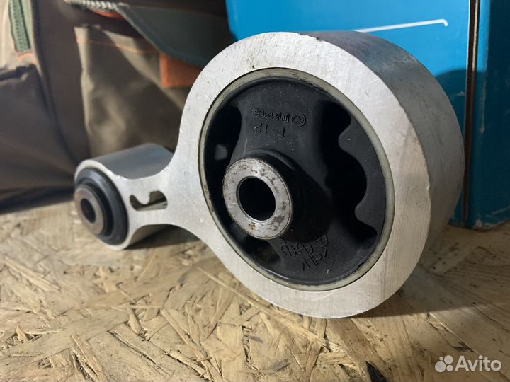 Подушки двигателя