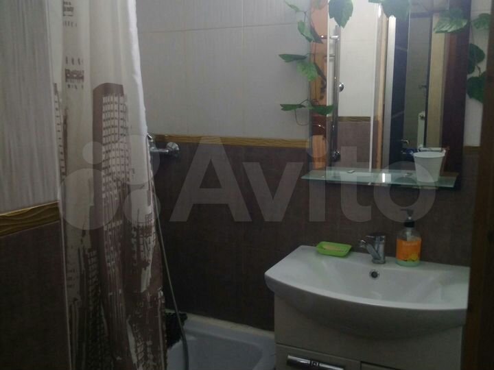 2-к. квартира, 42 м², 1/2 эт.